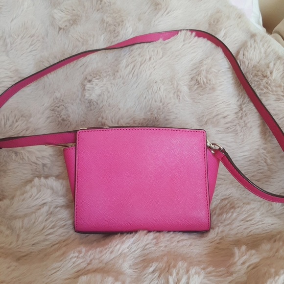 Michael Kors Pink Mini Crossbody Bag - Picture 5 of 7
